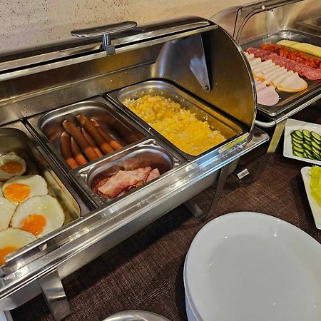 Grand Hotel Senica, Garni Ngoại thất bức ảnh