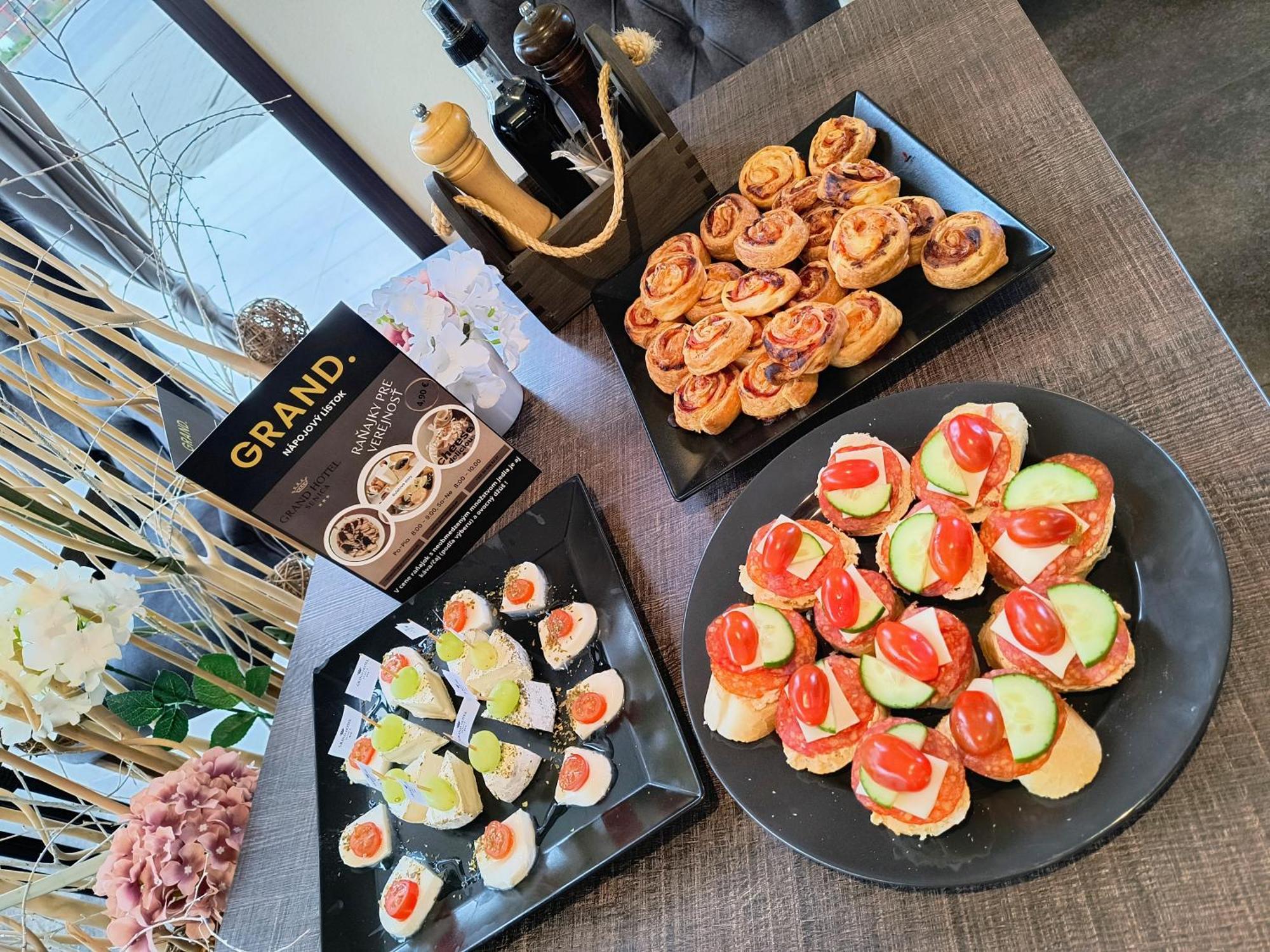 Grand Hotel Senica, Garni Ngoại thất bức ảnh
